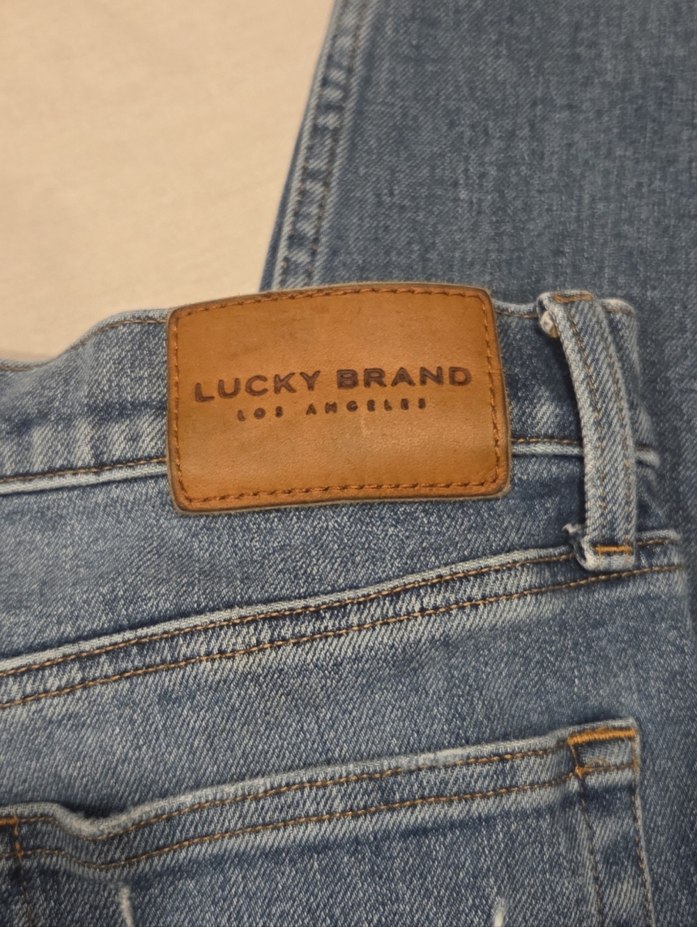 Lucky Brand Relaxed Taper Jeans 6/28 Distressed Raw Hem Straight Leg Boyfriend - Picture 6 of 13